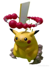Figura Pikachu VMAX