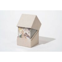 Ultimate Guard: Deck Box Boulder 100+ Return to Earth - Natural - Imagen 2